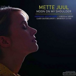 Mette Juul: Moon On My...